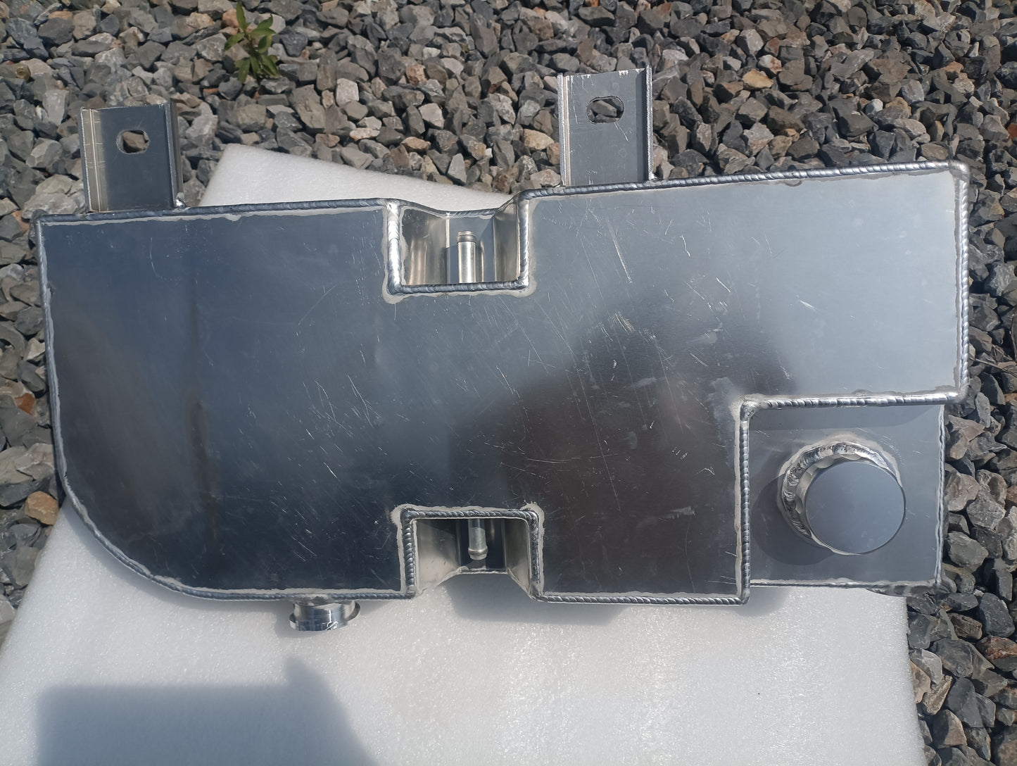 Aluminum Coolant Overflow Tank For Peterbilt 335& 365 Kenworth T600& T800&W900 2008-2018 W/Sensor OEM 6035403, 603-5403